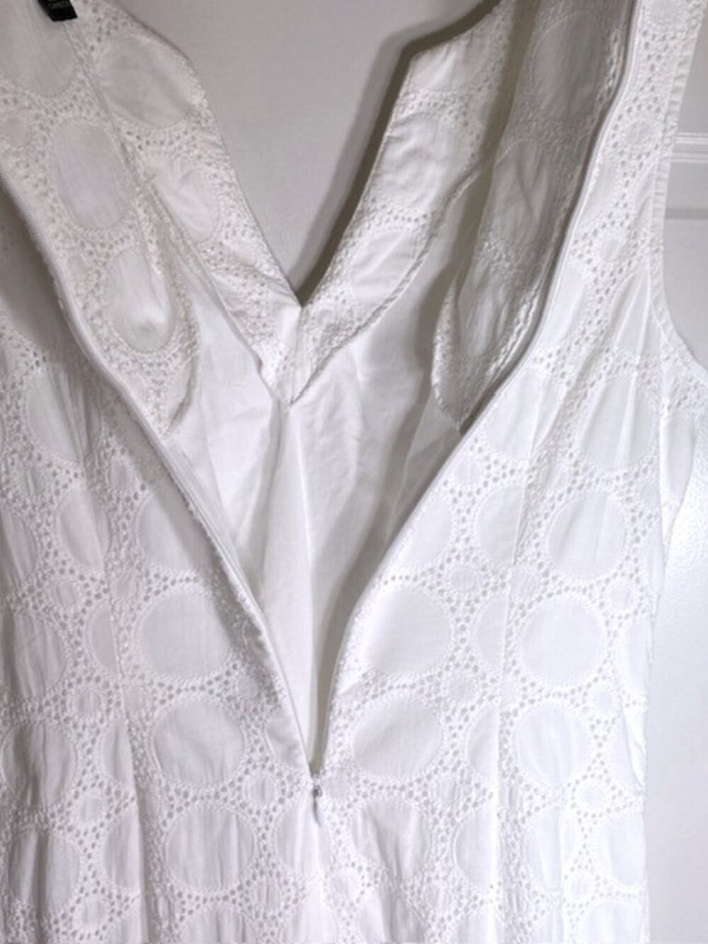 Banana Republic White Dress Sleeveless Eyelet Cotton Mini Lined Women's Size 2 - Picture 5 of 6